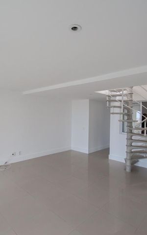 Apartamento para alugar com 164m², 3 quartos e 2 vagasSala