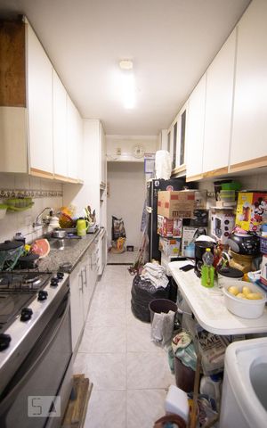 Apartamento à venda com 64m², 2 quartos e 1 vaga Apartamento à venda com 64m², 2 quartos e 1 vagaCozinha