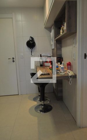Apartamento à venda com 144m², 3 quartos e 2 vagasCozinha - Armários