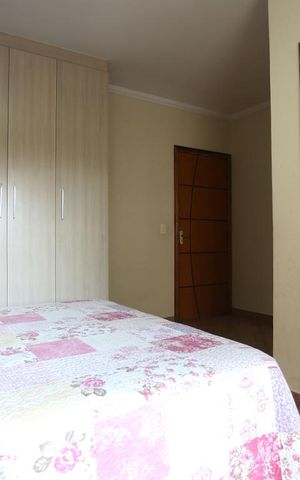 Casa à venda com 255m², 4 quartos e 4 vagas Casa à venda com 255m², 4 quartos e 4 vagasSuíte
