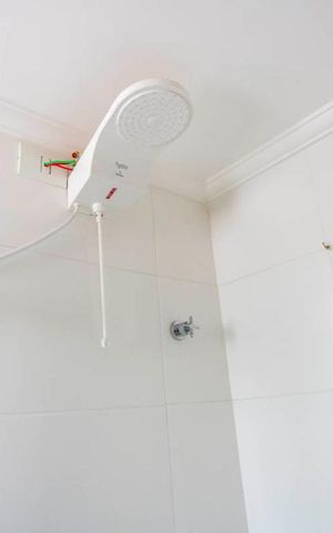Apartamento para alugar com 58m², 2 quartos e 1 vaga Apartamento para alugar com 58m², 2 quartos e 1 vagaBanheiro do quarto 1