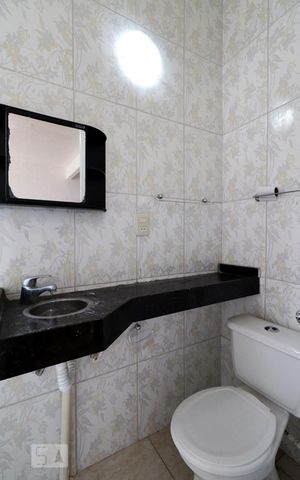 Casa à venda com 500m², 3 quartos e 4 vagasBanheiro Social