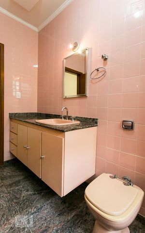 Casa à venda com 253m², 3 quartos e 2 vagasBanheiro Social