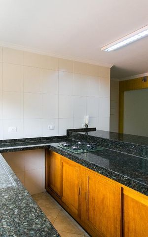 Casa à venda com 253m², 3 quartos e 2 vagasCozinha
