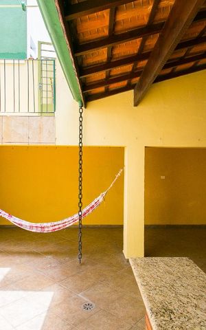 Casa à venda com 253m², 3 quartos e 2 vagasVaranda com Churrasqueira