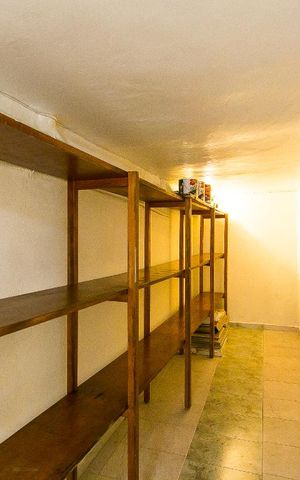 Casa à venda com 253m², 3 quartos e 2 vagasDispensa