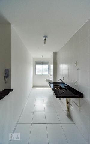 Apartamento para alugar com 52m², 2 quartos e 1 vaga Apartamento para alugar com 52m², 2 quartos e 1 vagaCozinha e Área de Serviço