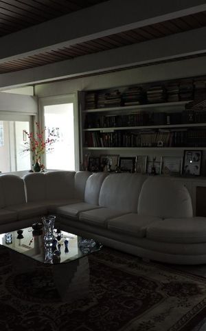 Casa à venda com 800m², 5 quartos e 6 vagasSala