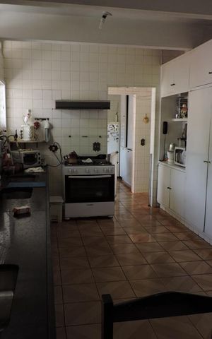 Casa à venda com 800m², 5 quartos e 6 vagasCopa