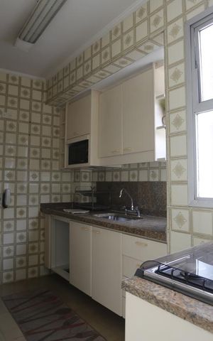 Apartamento para alugar com 72m², 2 quartos e sem vagaCozinha