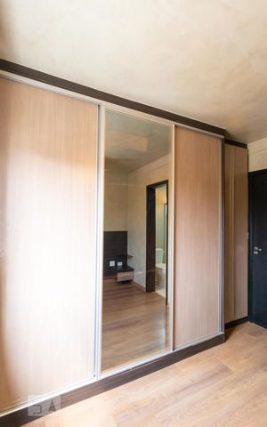 Apartamento para alugar com 70m², 3 quartos e 1 vagaSuíte - Armários