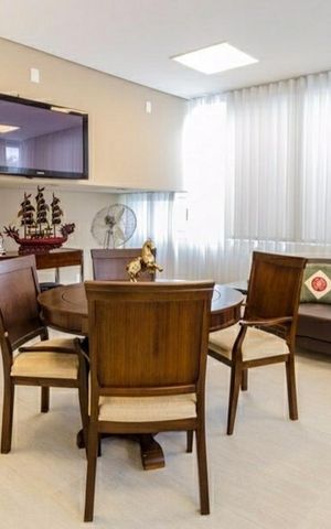 Casa à venda com 320m², 4 quartos e 4 vagas