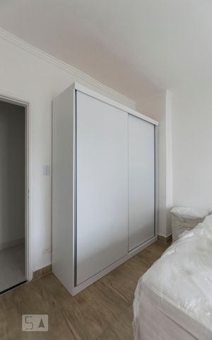 Apartamento à venda com 119m², 3 quartos e sem vagaQuarto 1 (Armários)