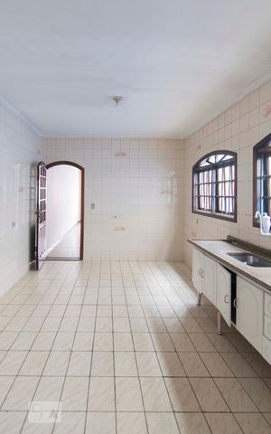 Casa à venda com 130m², 3 quartos e 2 vagasCozinha