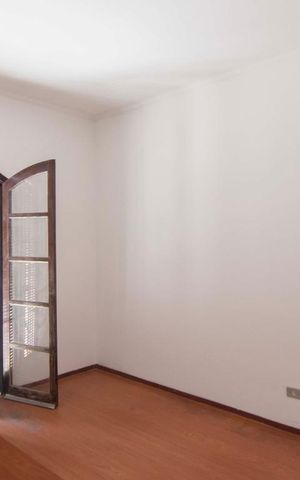 Casa à venda com 130m², 3 quartos e 2 vagasSuíte