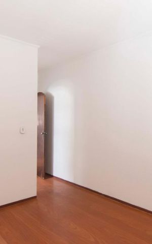 Casa à venda com 130m², 3 quartos e 2 vagasSuíte