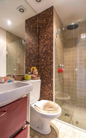 Apartamento à venda com 80m², 3 quartos e 2 vagas Apartamento à venda com 80m², 3 quartos e 2 vagasBanheiro