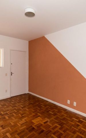 Apartamento à venda com 65m², 2 quartos e 1 vagaSala
