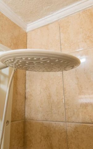 Apartamento à venda com 52m², 2 quartos e 1 vaga Apartamento à venda com 52m², 2 quartos e 1 vagaChuveiro