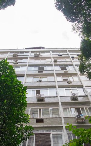Apartamento para alugar com 225m², 4 quartos e 1 vaga Apartamento para alugar com 225m², 4 quartos e 1 vagaFachada