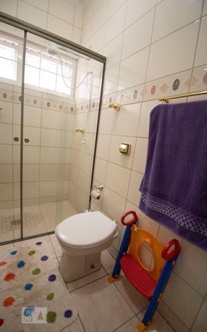 Casa à venda com 190m², 4 quartos e 3 vagasbanheiro