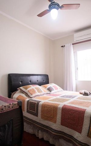 Casa à venda com 190m², 4 quartos e 3 vagassuíte