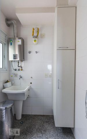 Apartamento à venda com 68m², 2 quartos e 2 vagasÁrea de Serviço