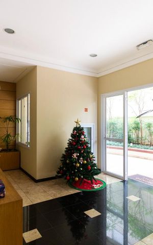 Apartamento à venda com 68m², 2 quartos e 2 vagasHall social