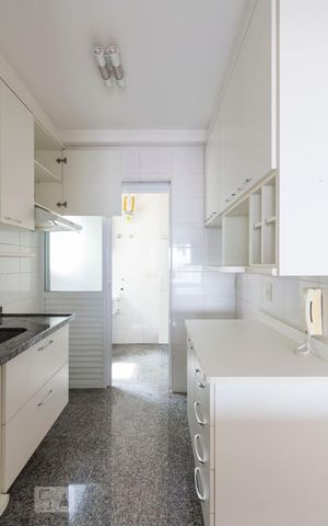 Apartamento à venda com 68m², 2 quartos e 2 vagasCozinha