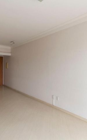 Apartamento à venda com 68m², 2 quartos e 2 vagasSala
