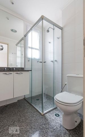 Apartamento à venda com 68m², 2 quartos e 2 vagasBanheiro Social