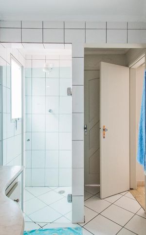 Apartamento à venda com 118m², 3 quartos e 2 vagasBanheiro da Suíte