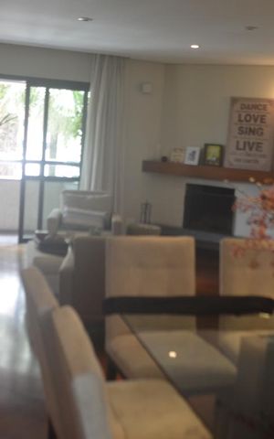 Apartamento à venda com 130m², 3 quartos e 2 vagasSala