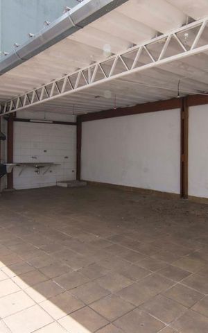 Casa à venda com 400m², 3 quartos e 4 vagasQuintal