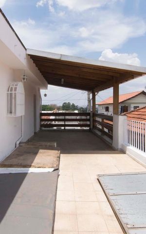 Casa à venda com 400m², 3 quartos e 4 vagasSacada Quarto 1