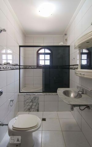 Casa à venda com 400m², 3 quartos e 4 vagasBanheiro