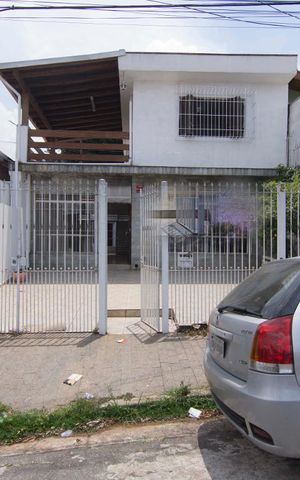 Casa à venda com 400m², 3 quartos e 4 vagasFachada