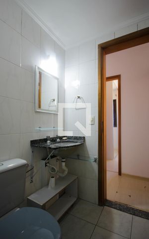 Apartamento para alugar com 55m², 2 quartos e 1 vaga Apartamento para alugar com 55m², 2 quartos e 1 vagaBanheiro