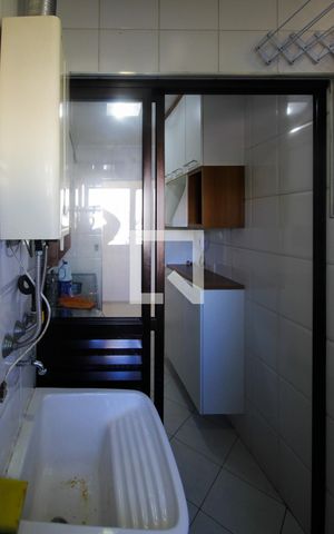 Apartamento para alugar com 55m², 2 quartos e 1 vaga Apartamento para alugar com 55m², 2 quartos e 1 vagaÁrea de Serviço