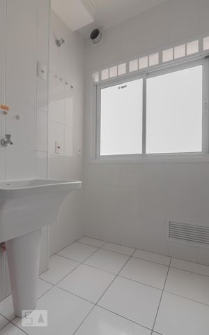 Apartamento à venda com 65m², 2 quartos e 1 vaga Apartamento à venda com 65m², 2 quartos e 1 vagaÁrea de serviço