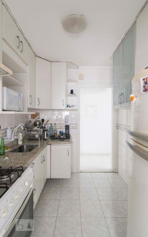 Apartamento para alugar com 164m², 3 quartos e 3 vagasCozinha - Armários