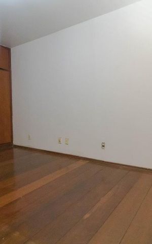 Casa à venda com 438m², 5 quartos e sem vaga Casa à venda com 438m², 5 quartos e sem vagaQuarto 03