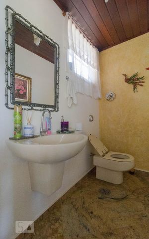Casa à venda com 438m², 5 quartos e sem vaga Casa à venda com 438m², 5 quartos e sem vagaLavabo
