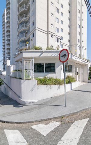 Apartamento à venda com 85m², 3 quartos e 2 vagasFachada