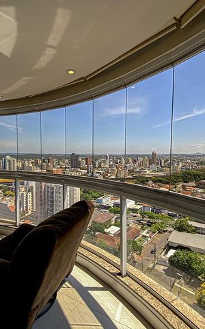 Apartamento à venda com 194m², 3 quartos e 4 vagasSacada Sala de estar