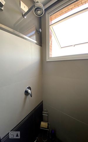 Apartamento à venda com 194m², 3 quartos e 4 vagasBanheiro 3 suíte