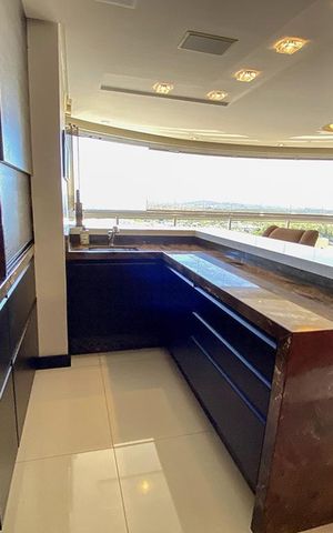 Apartamento à venda com 194m², 3 quartos e 4 vagasEspaço Gourmet