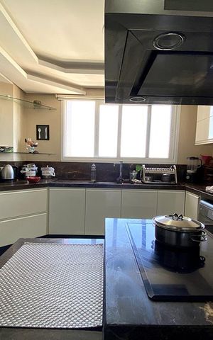 Apartamento à venda com 194m², 3 quartos e 4 vagasCozinha