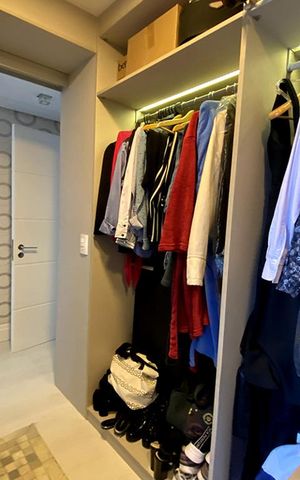 Apartamento à venda com 194m², 3 quartos e 4 vagasCloset Quarto 2