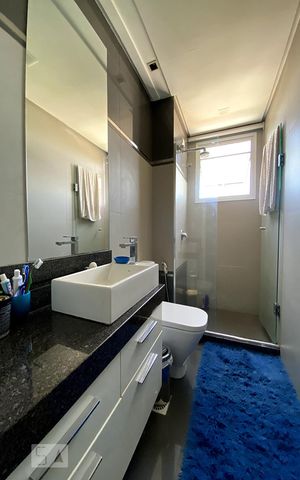 Apartamento à venda com 194m², 3 quartos e 4 vagasBanheiro 3 suíte